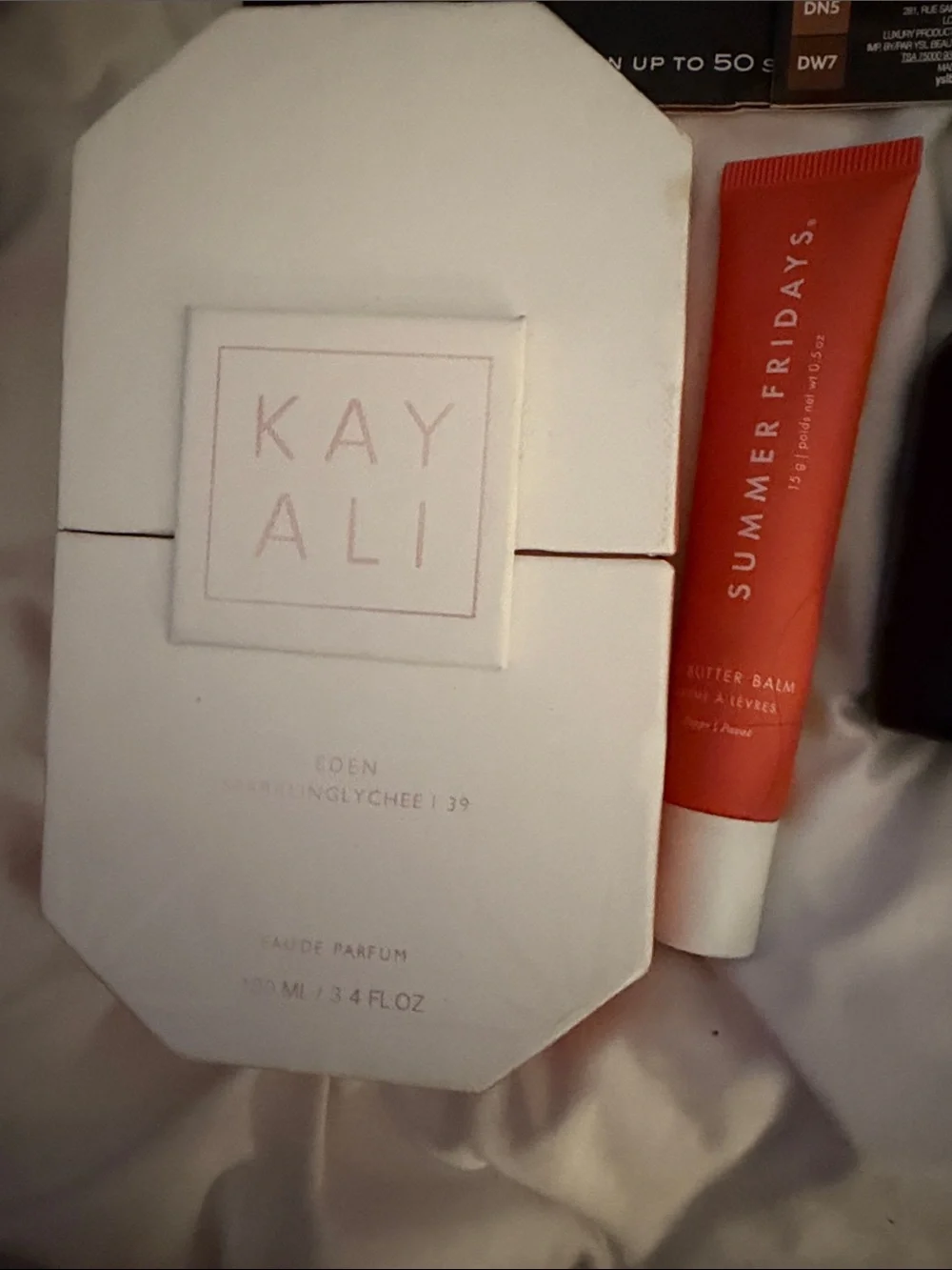 Summer Fridays Brightening Lip Mask Tube in Orange & White
